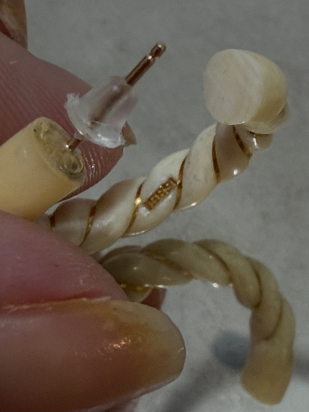 585 gold bone earrings - Picture 3 of 4